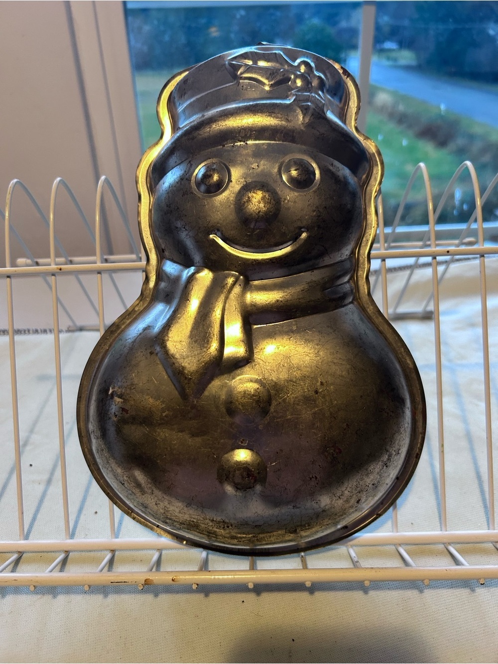 Vintage fully dressed Snowman Cake mold- nostalgic Christmas bakeware- used